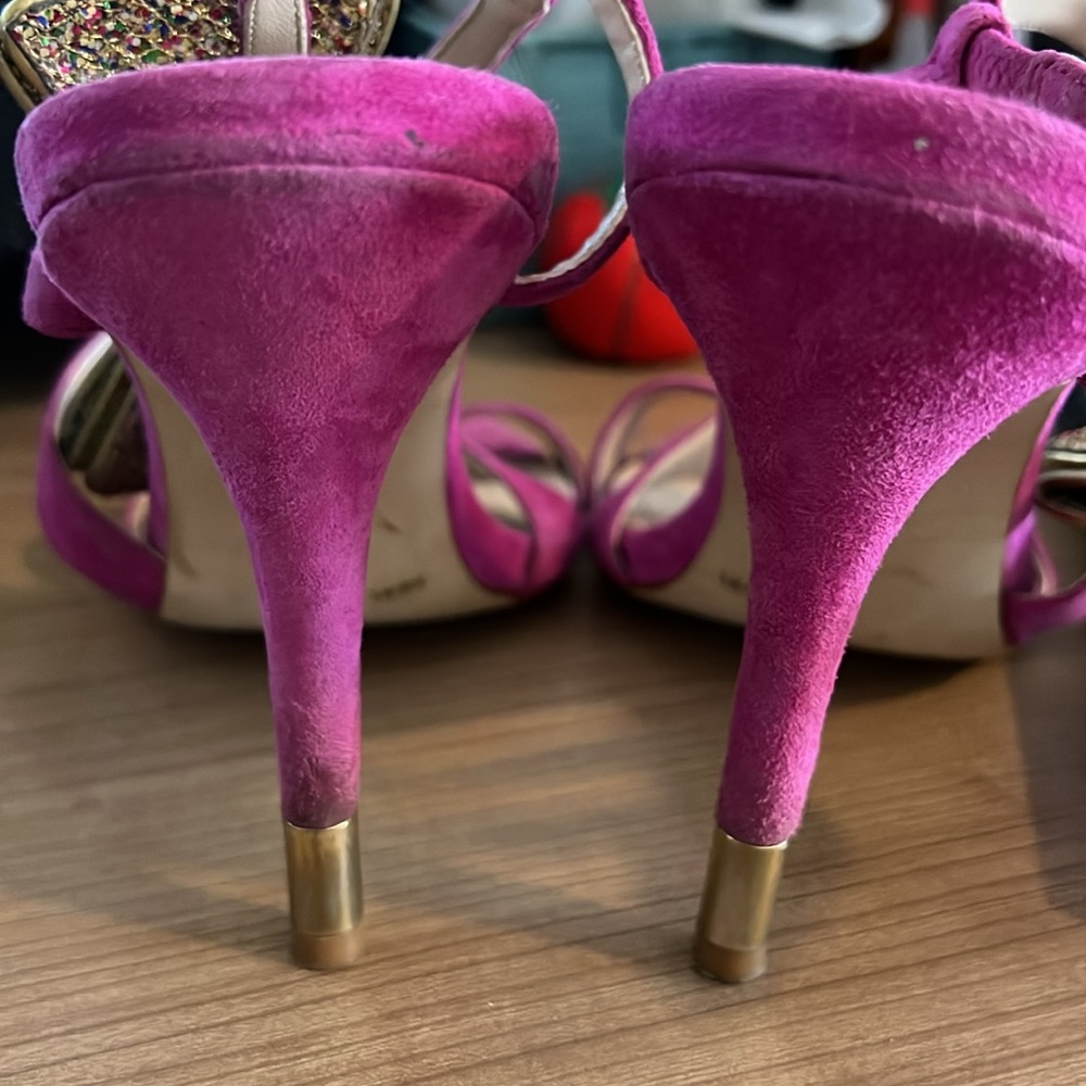 BCBG Sandals - Picture 4 of 10